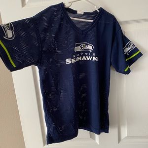 Like New NFL Seattle Seahawks Youth Mesh Football Jersey in Navy Blue 🏈